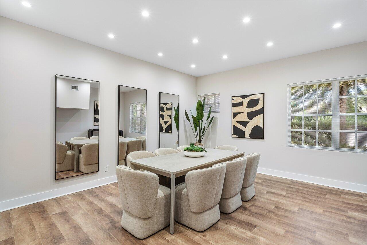 200 NE 2nd, Boca Raton FL 33432