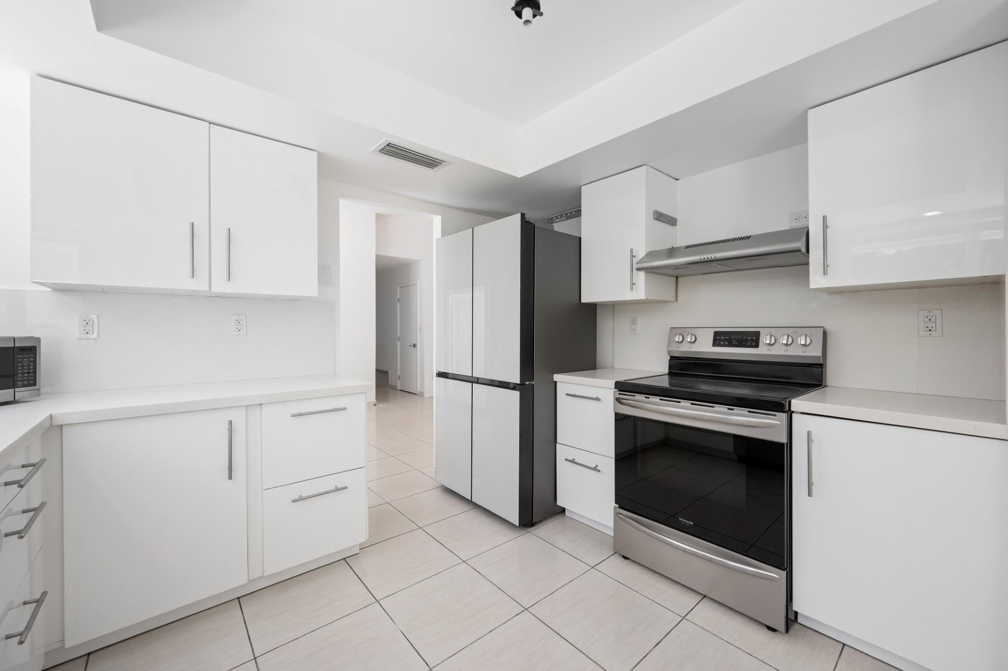 9515 SW 118th, Miami FL 33186