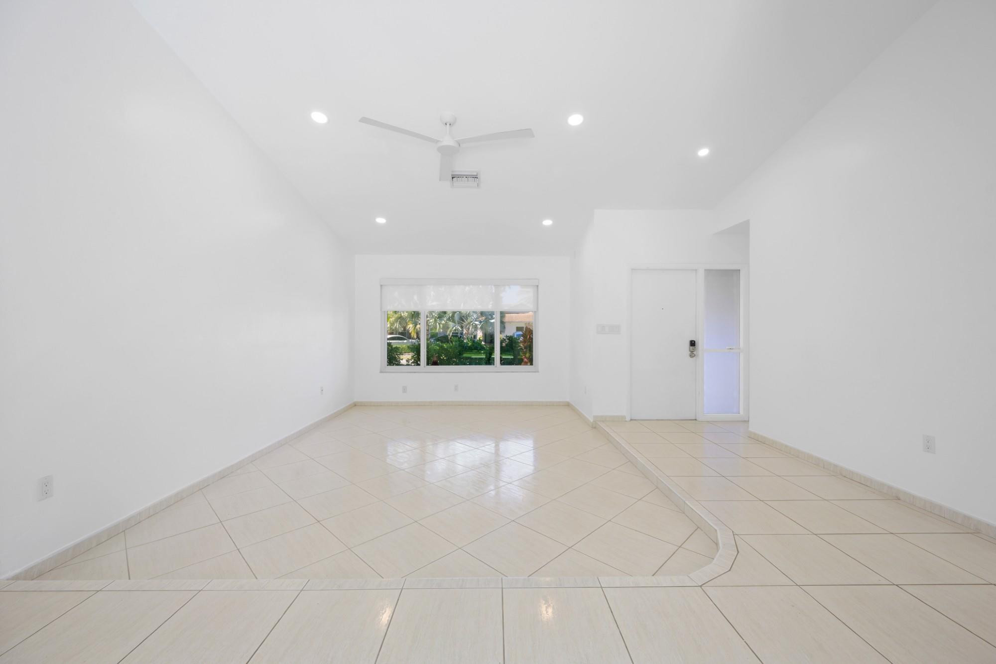 9515 SW 118th, Miami FL 33186