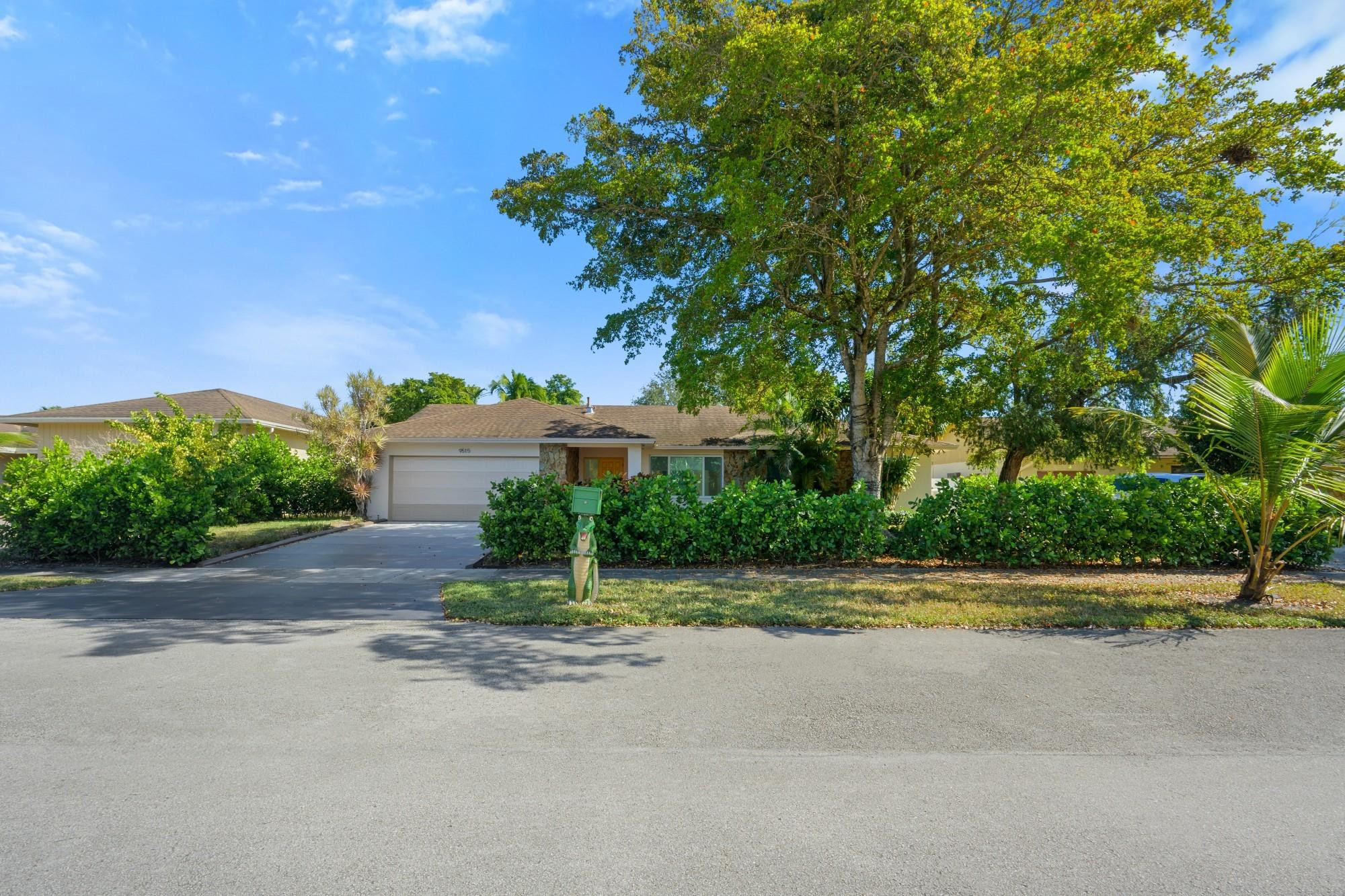 9515 SW 118th, Miami FL 33186