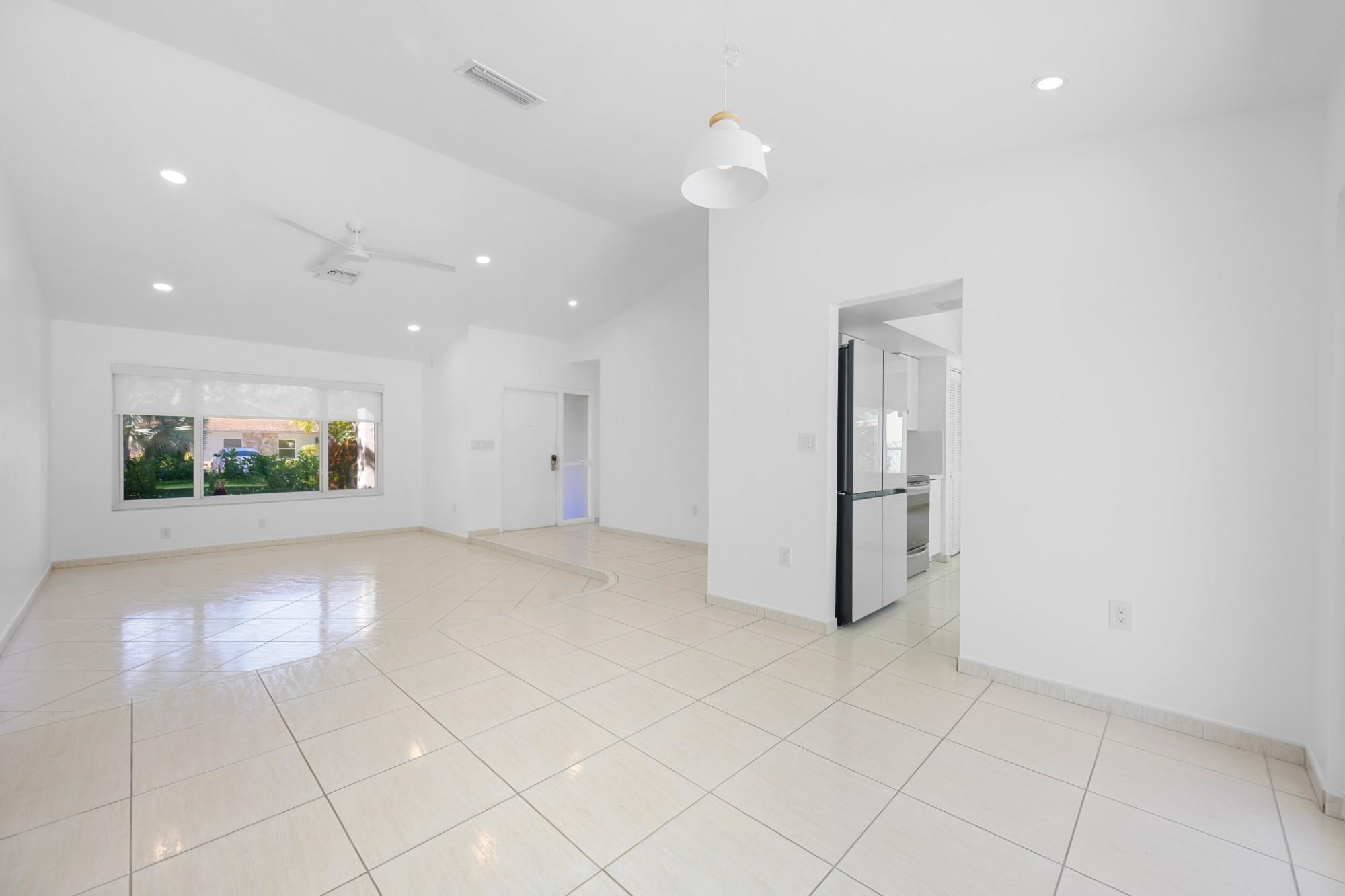 9515 SW 118th, Miami FL 33186