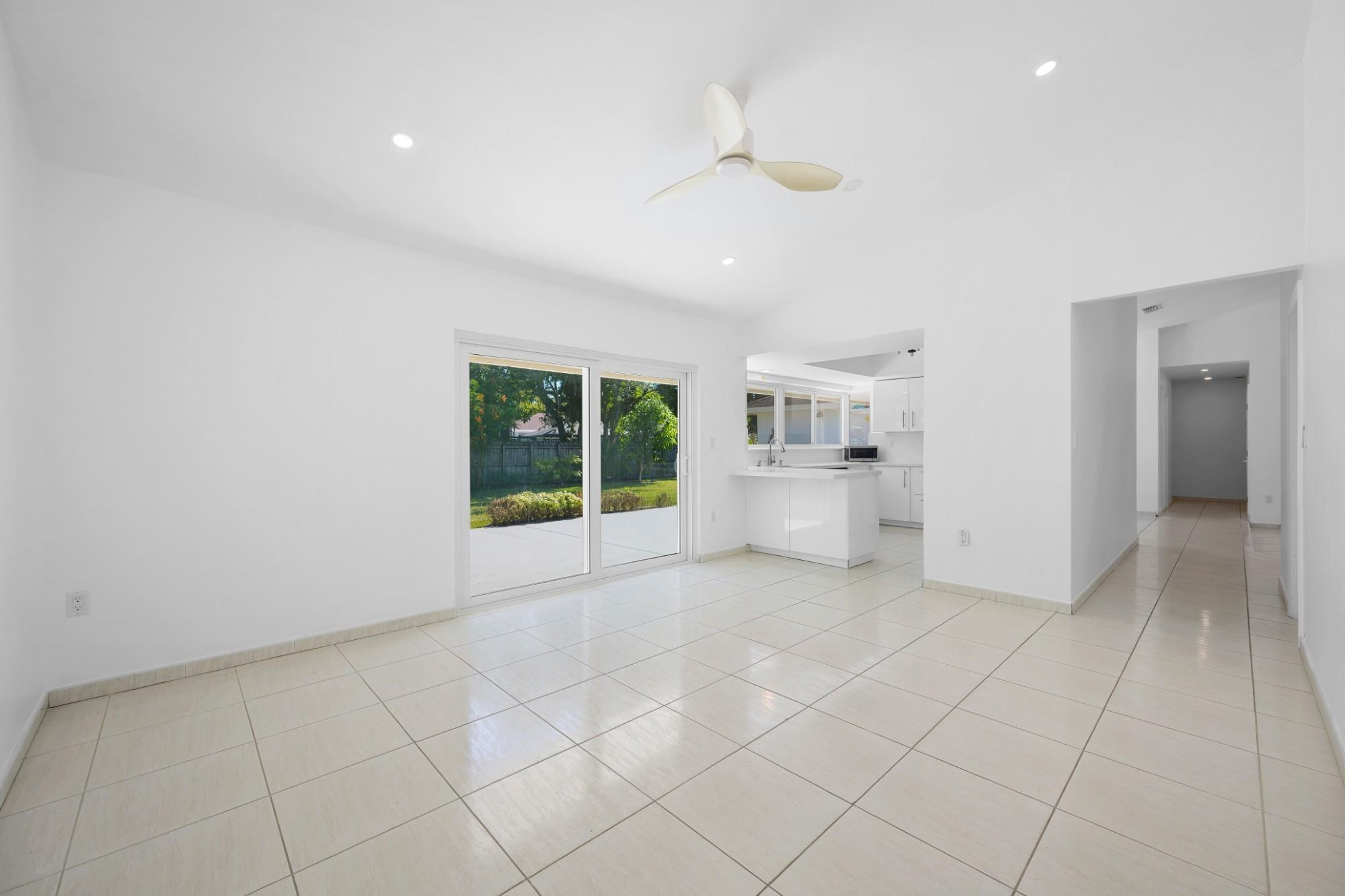 9515 SW 118th, Miami FL 33186