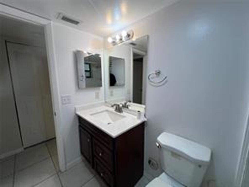 8040 Hampton #104, North Lauderdale FL 33068
