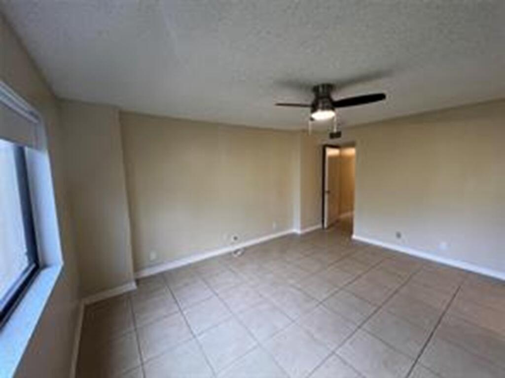 8040 Hampton #104, North Lauderdale FL 33068