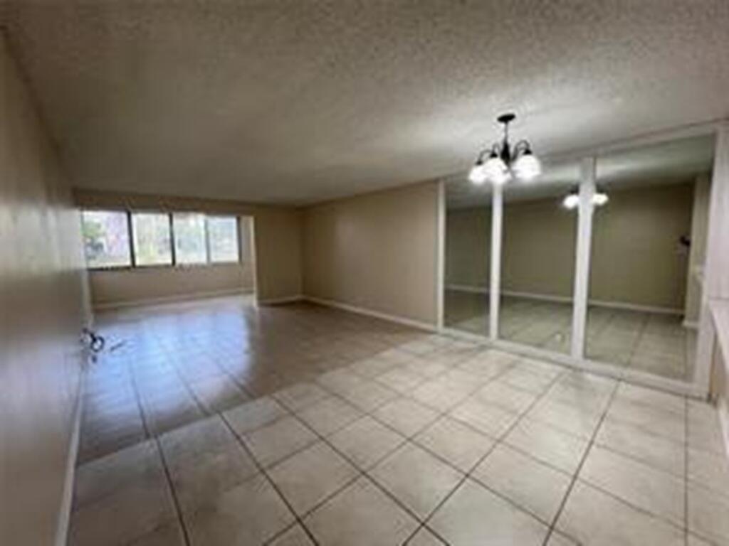 8040 Hampton #104, North Lauderdale FL 33068