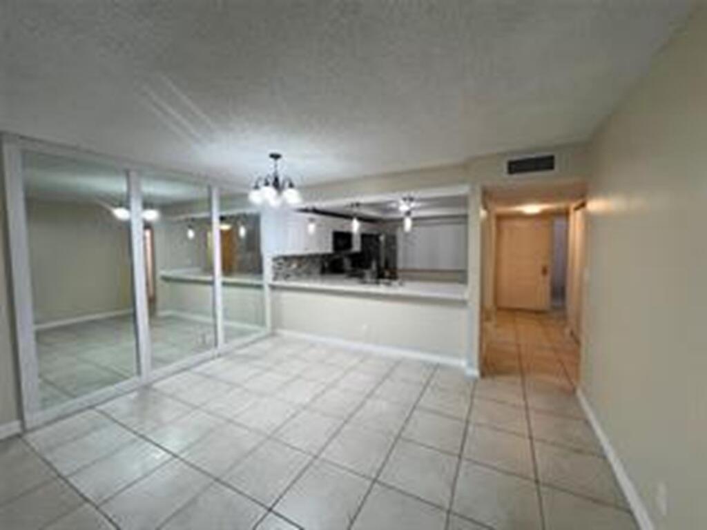 8040 Hampton #104, North Lauderdale FL 33068