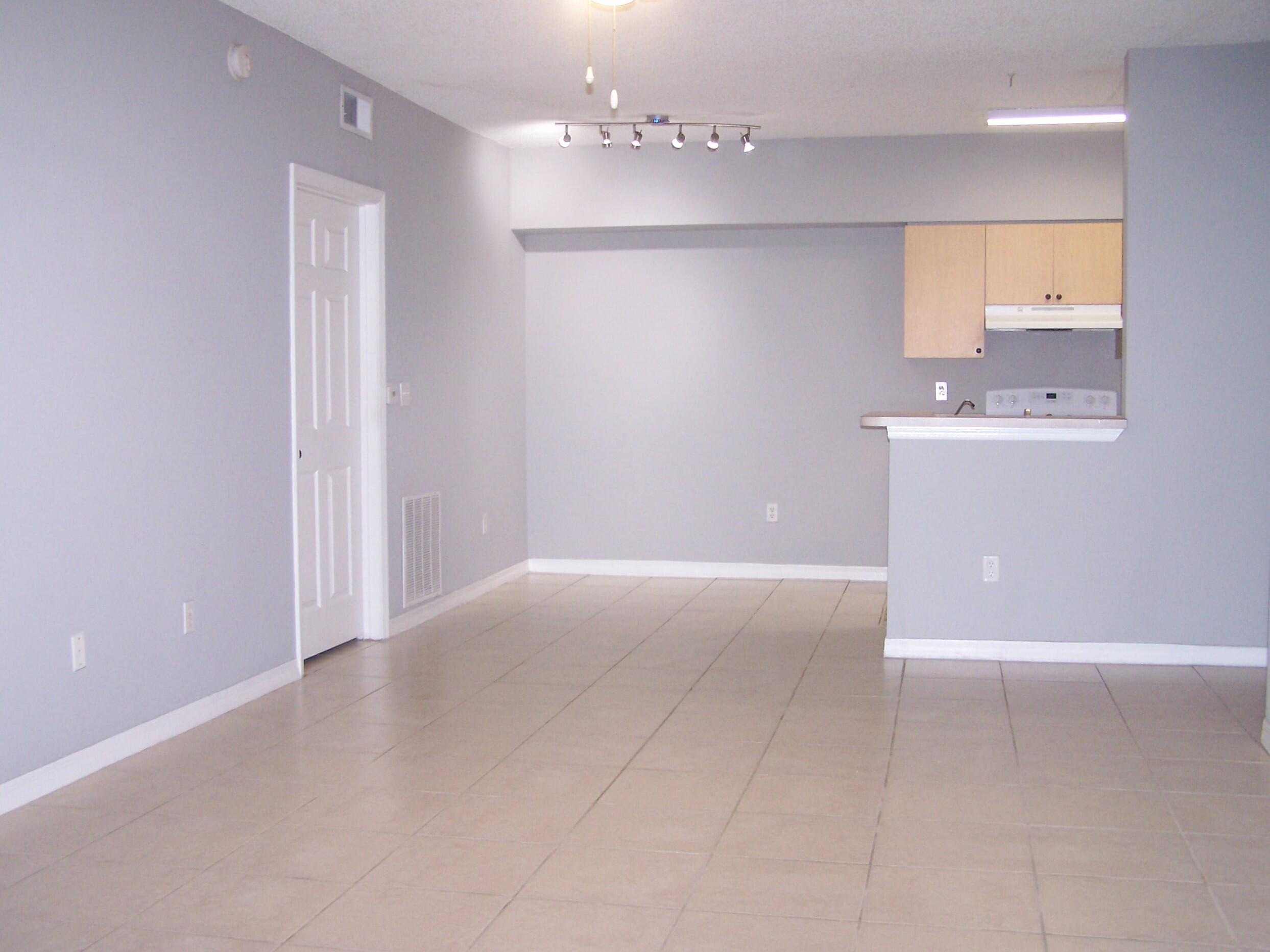 10360 Fox Trail #Unit 1601, Royal Palm Beach FL 33411