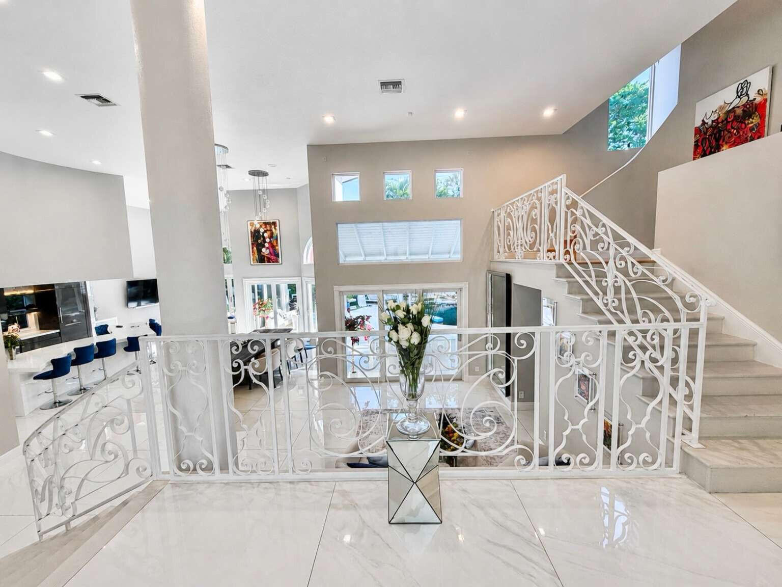 233 Pershing, West Palm Beach FL 33401