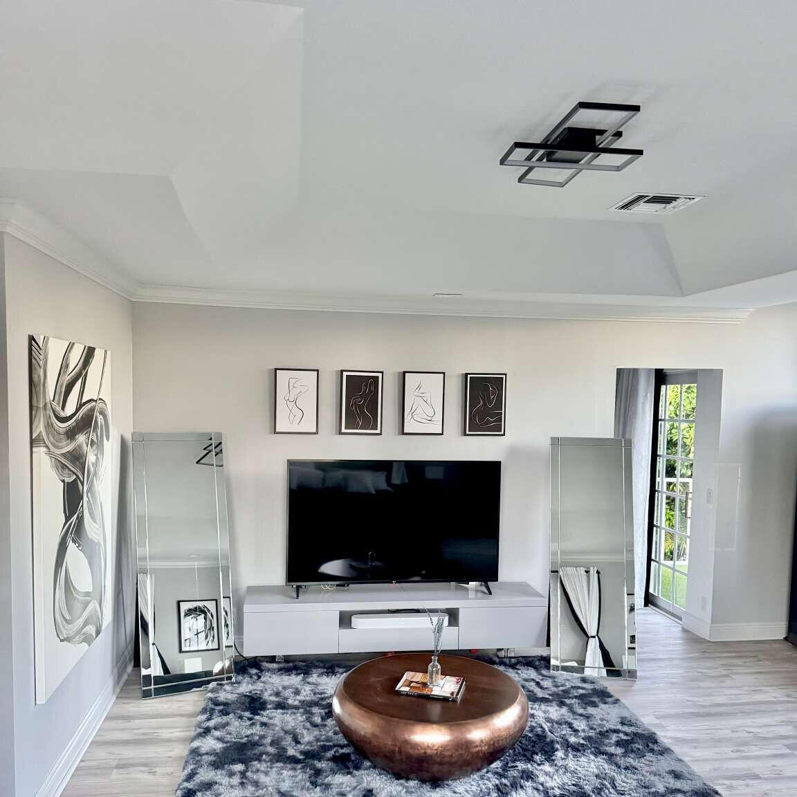 233 Pershing, West Palm Beach FL 33401