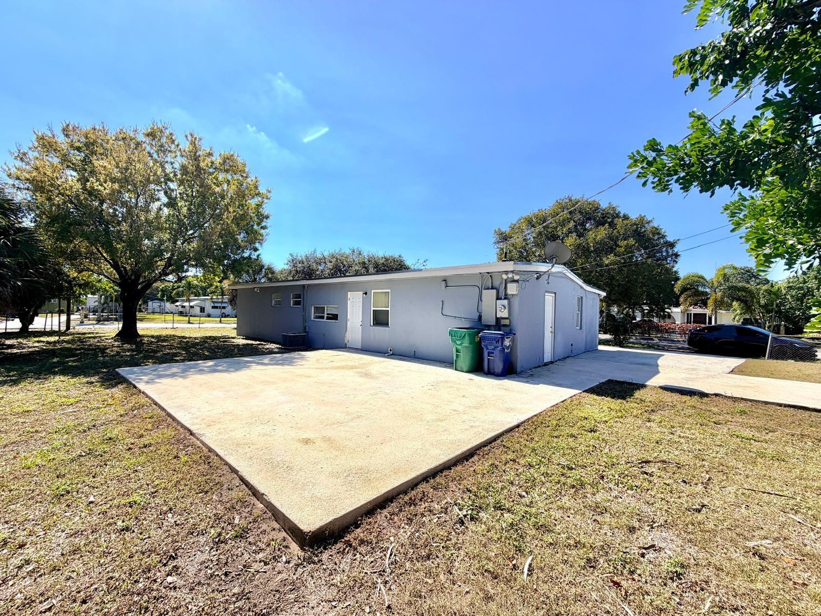 205 NW 33rd, Lauderhill FL 33311