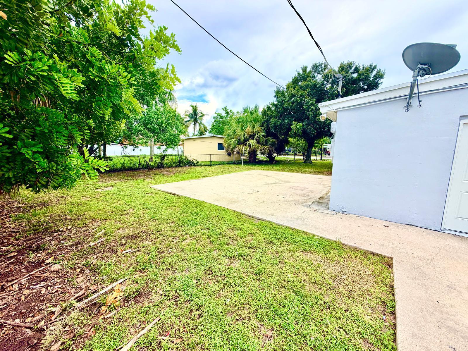 205 NW 33rd, Lauderhill FL 33311