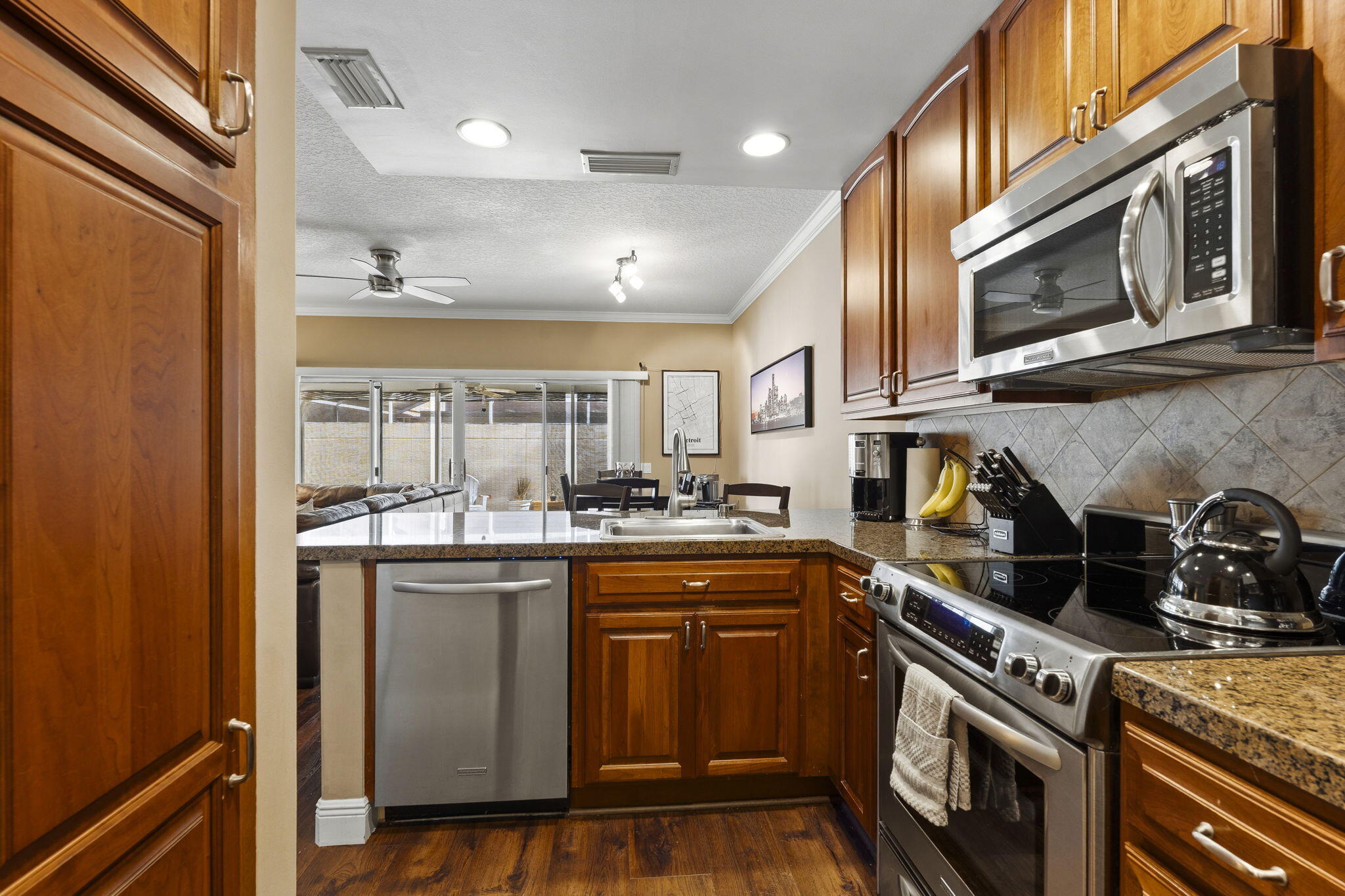 48 Live Oak, Jupiter FL 33469