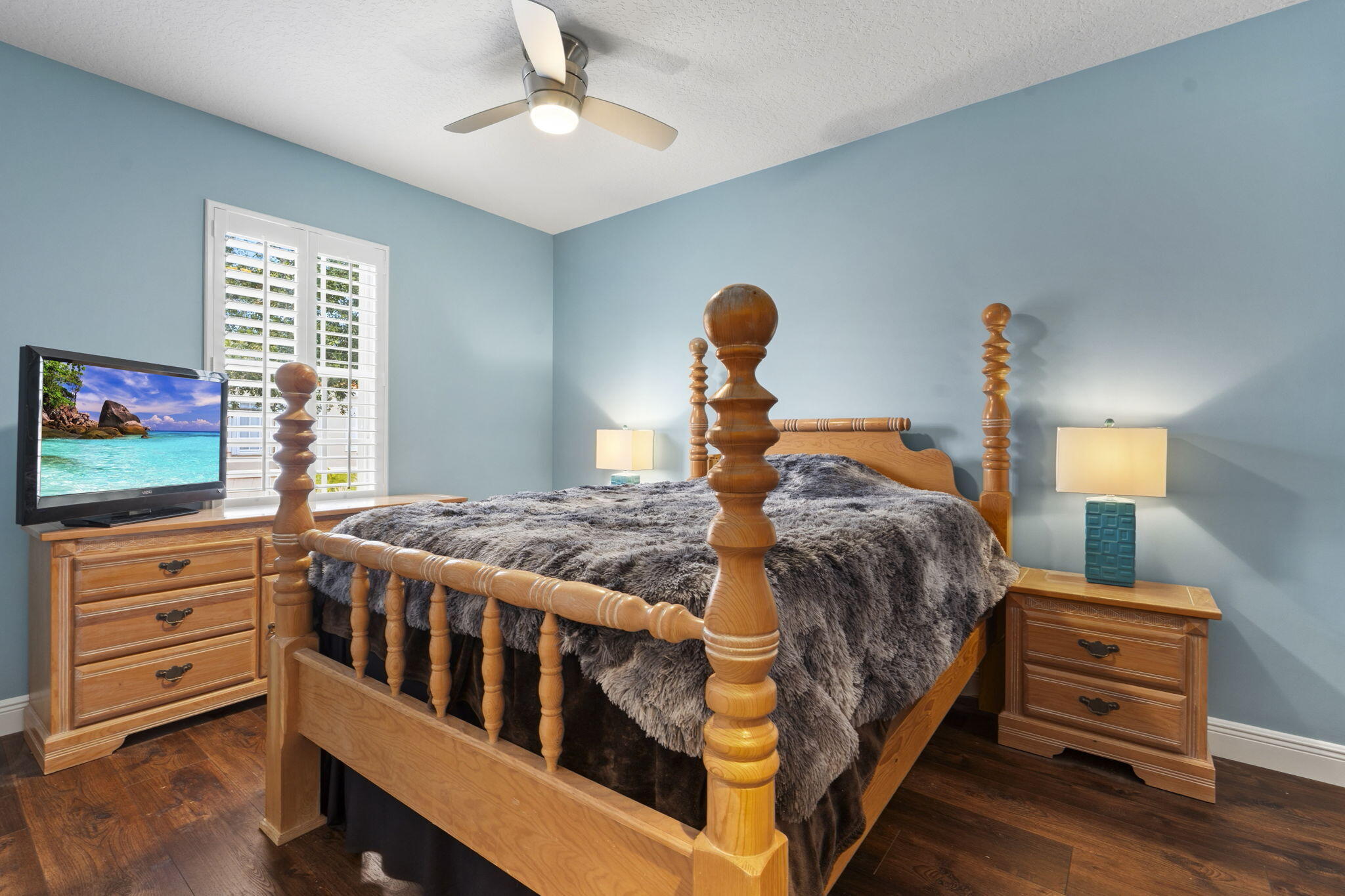 48 Live Oak, Jupiter FL 33469