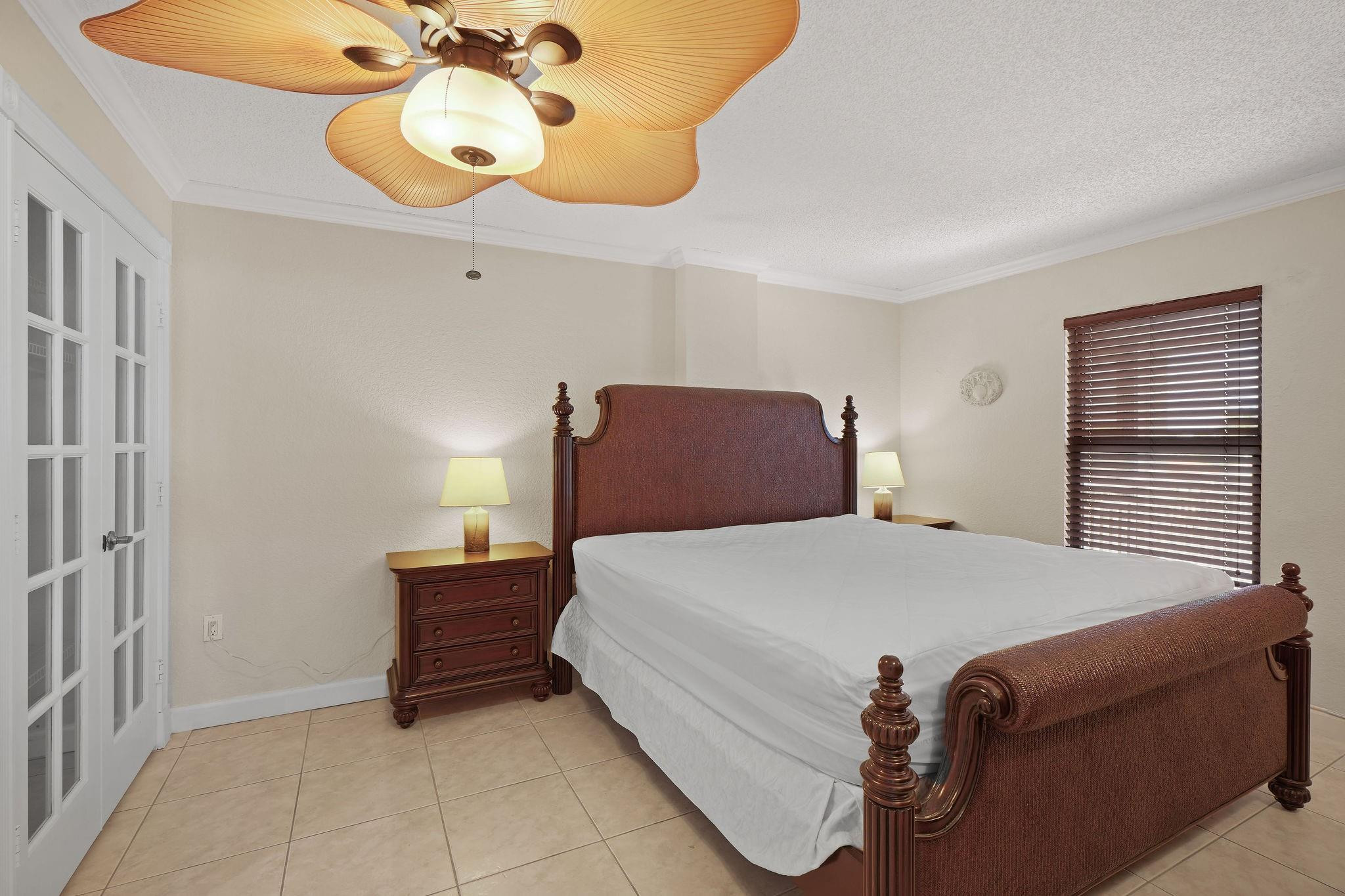 3100 NE 48th #415, Fort Lauderdale FL 33308