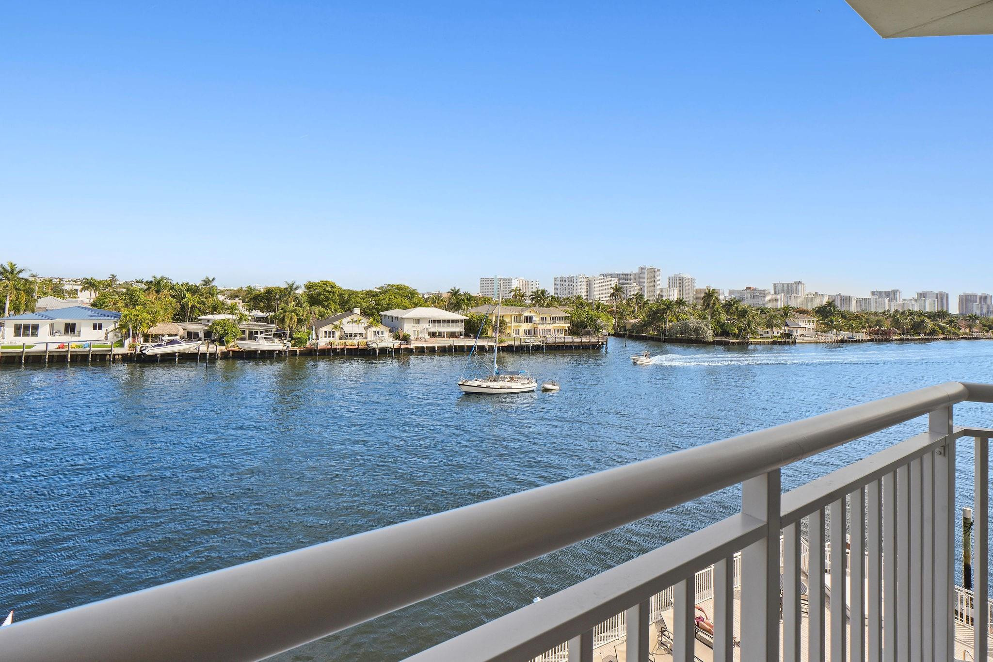 3100 NE 48th #415, Fort Lauderdale FL 33308
