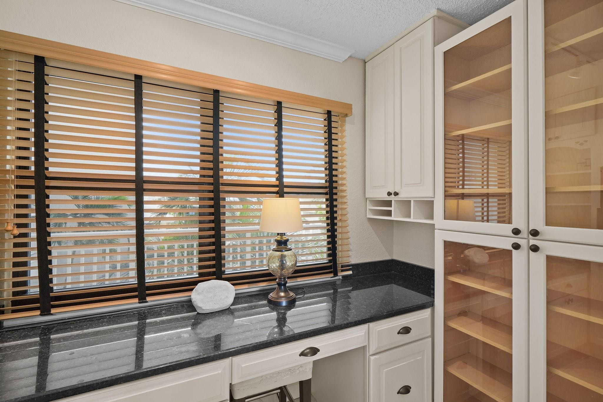 3100 NE 48th #415, Fort Lauderdale FL 33308