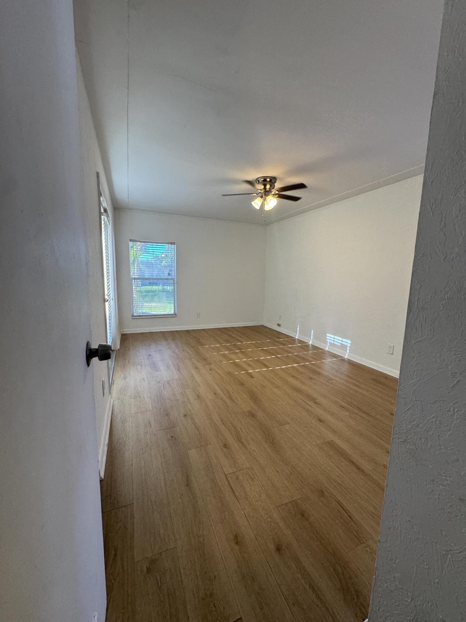 7816 NW 70th, Tamarac FL 33321