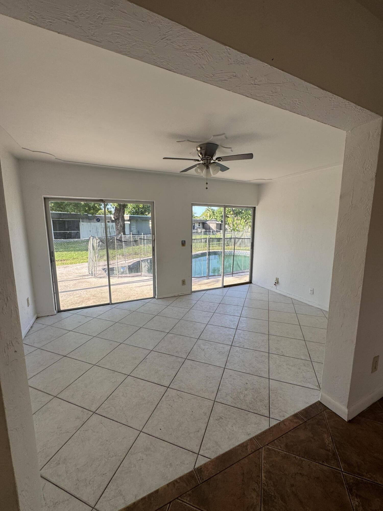 7816 NW 70th, Tamarac FL 33321