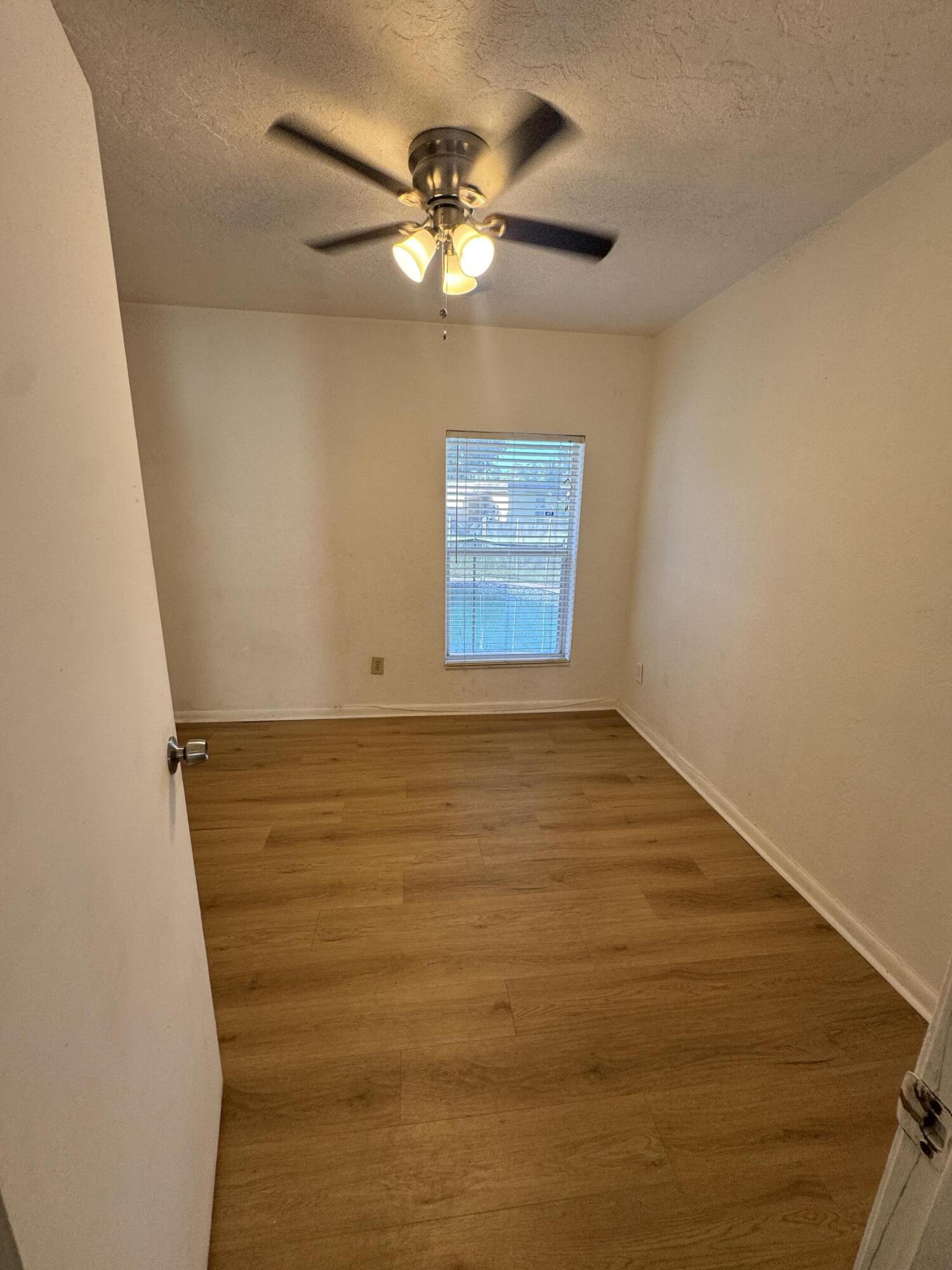 7816 NW 70th, Tamarac FL 33321