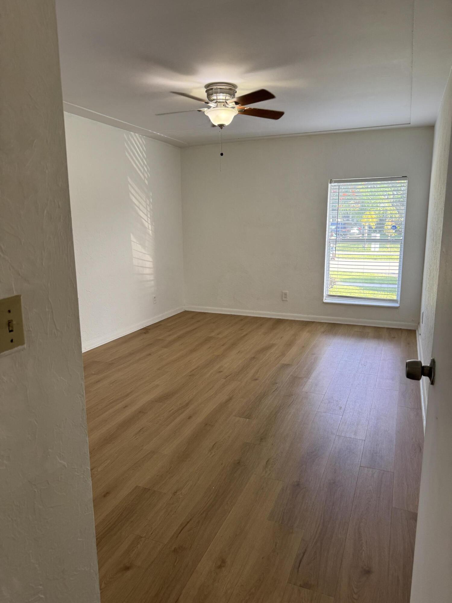 7816 NW 70th, Tamarac FL 33321