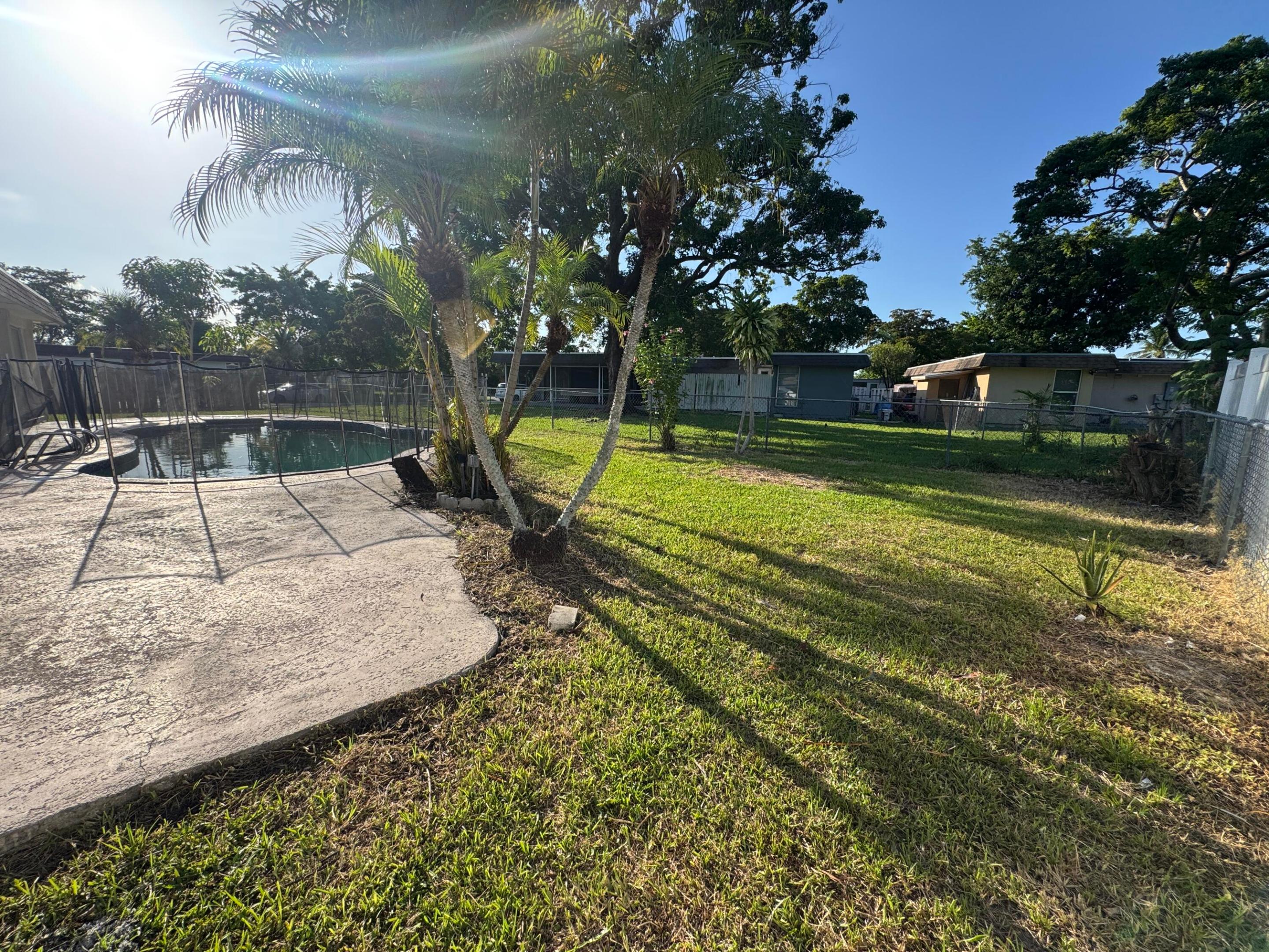 7816 NW 70th, Tamarac FL 33321
