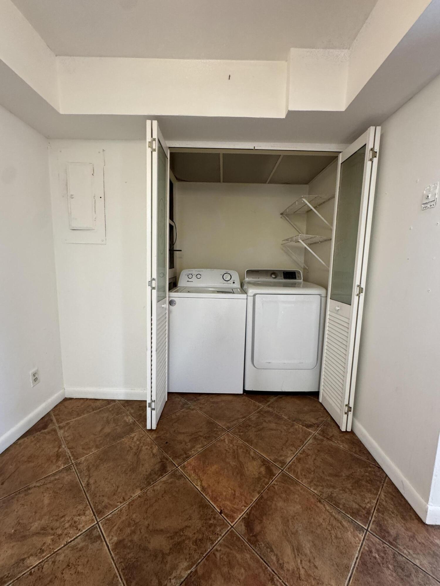 7816 NW 70th, Tamarac FL 33321