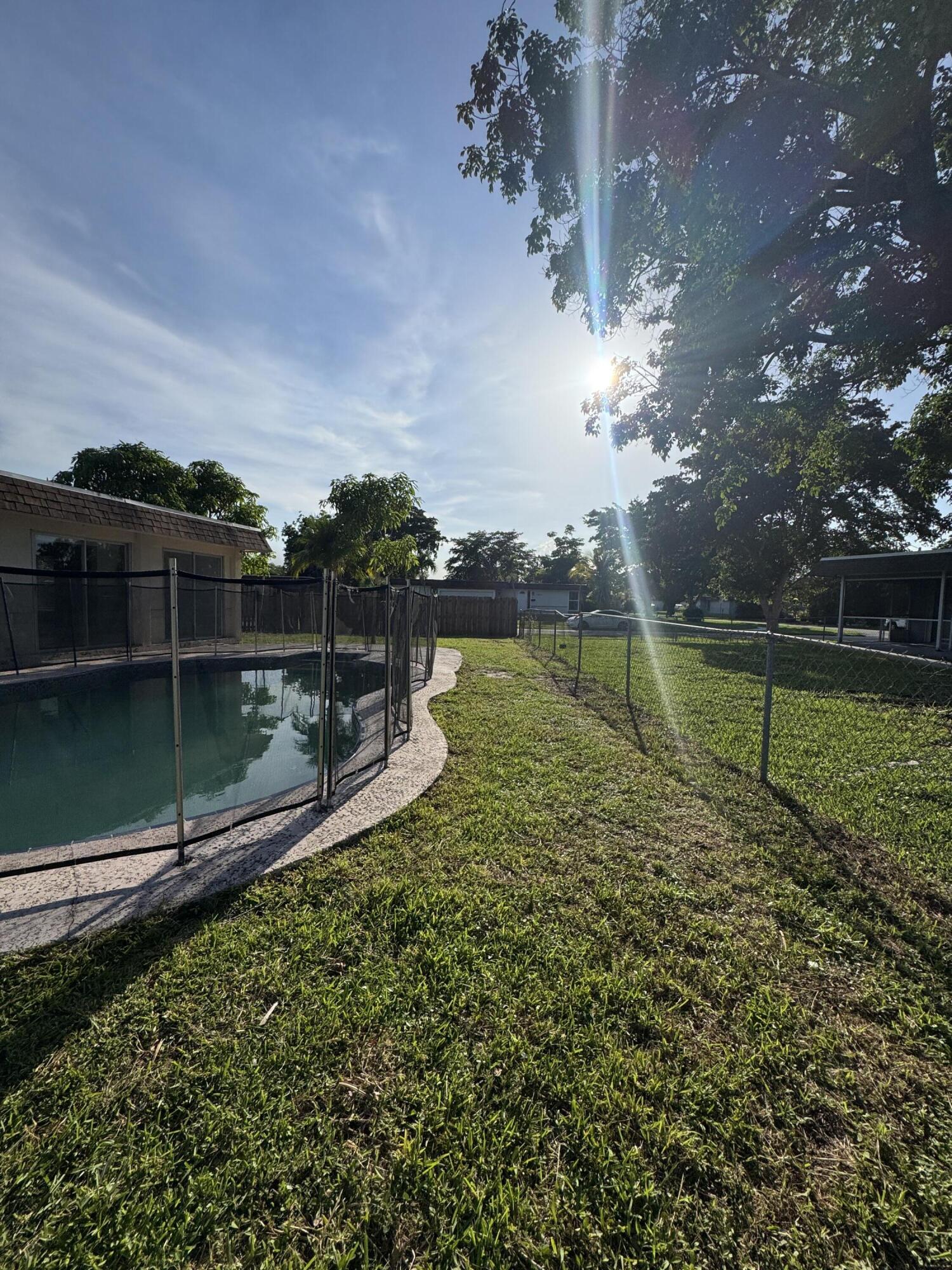 7816 NW 70th, Tamarac FL 33321
