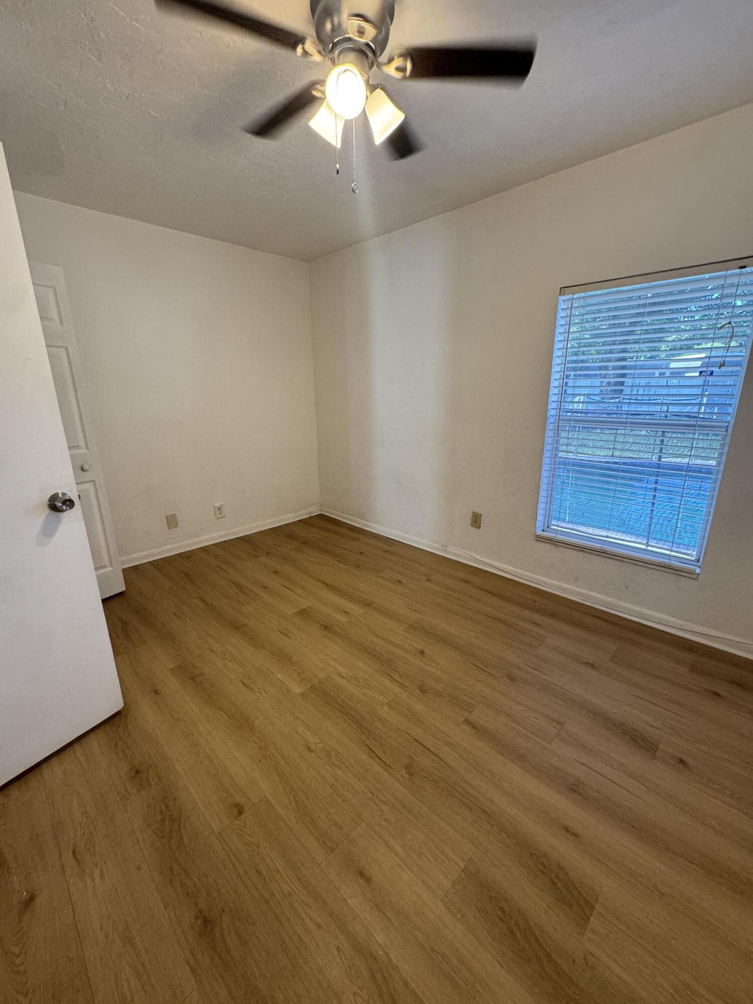 7816 NW 70th, Tamarac FL 33321