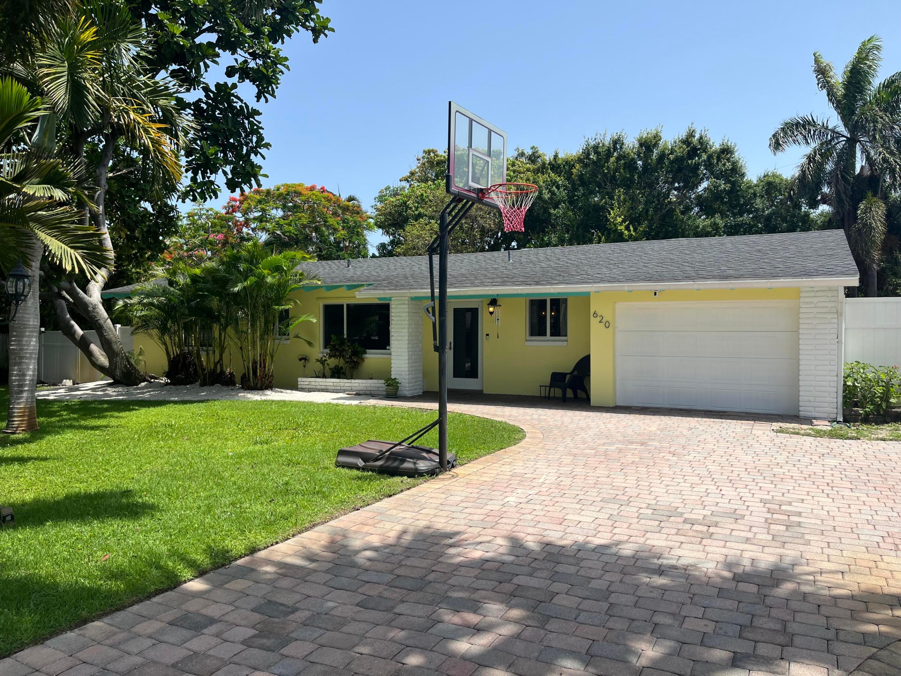 620 NE 9th, Boynton Beach FL 33435