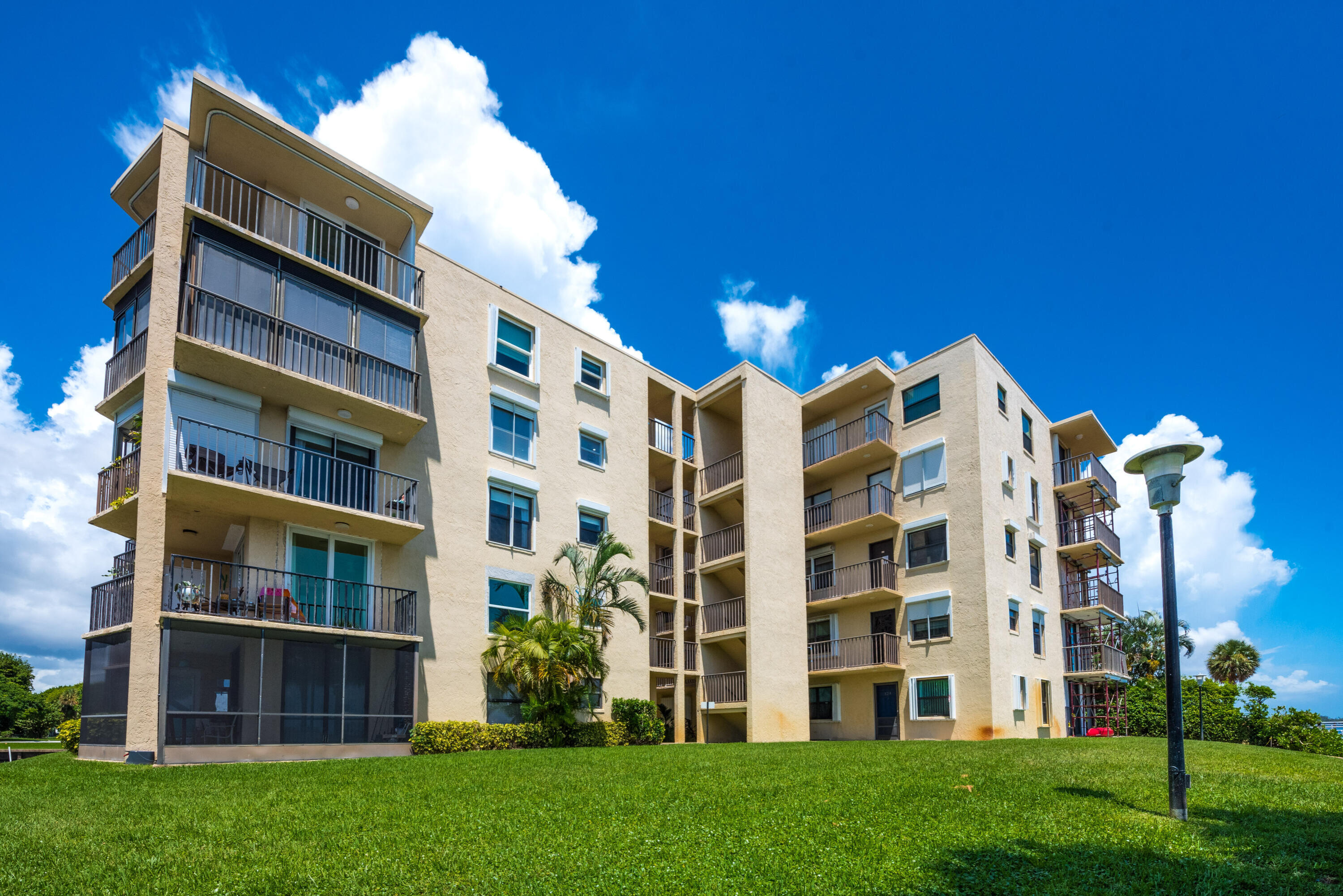 896 N Federal #527, Lantana FL 33462