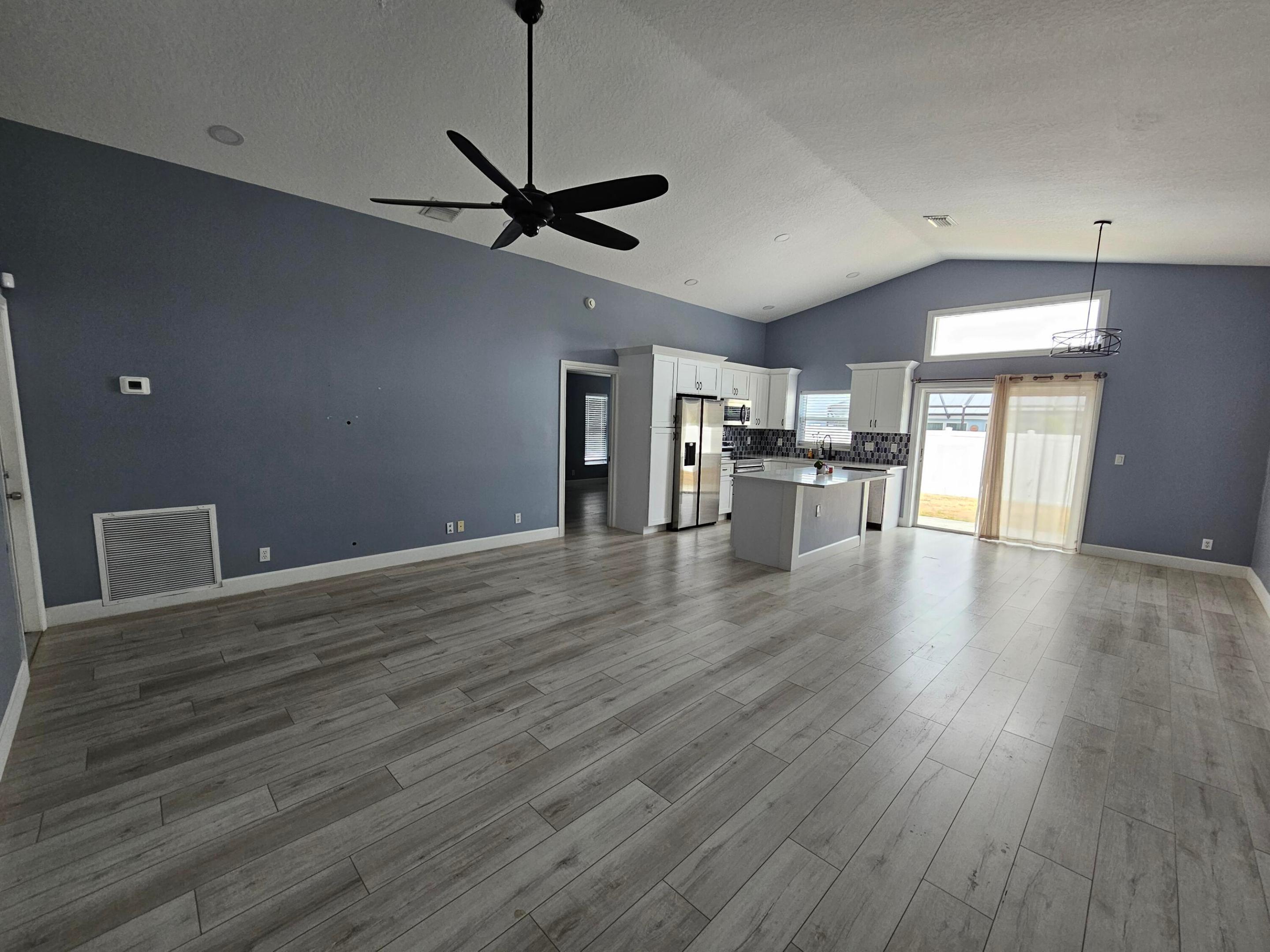 6131 Robinson, Jupiter FL 33458