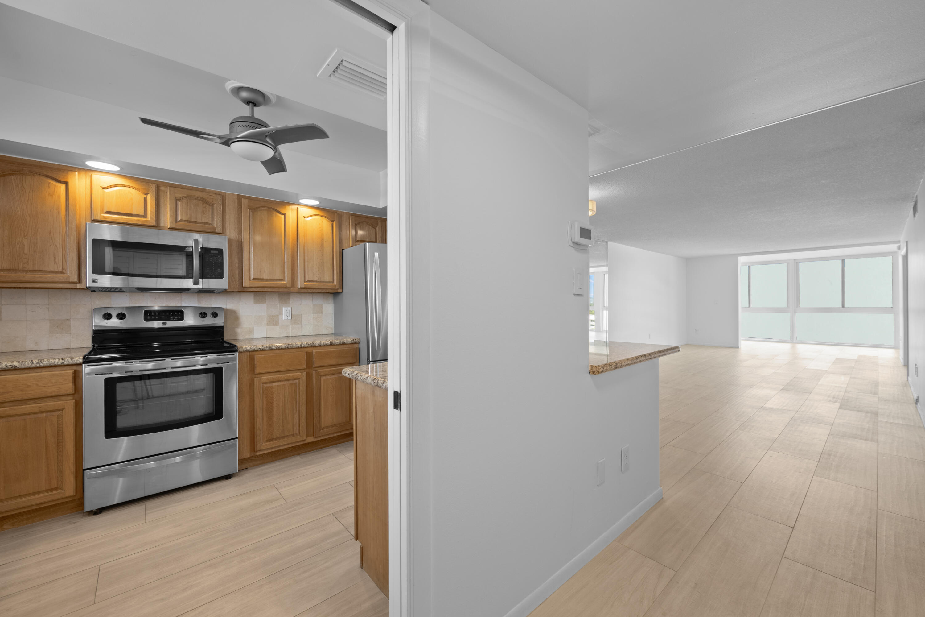 3100 NE 49th #1109, Fort Lauderdale FL 33308