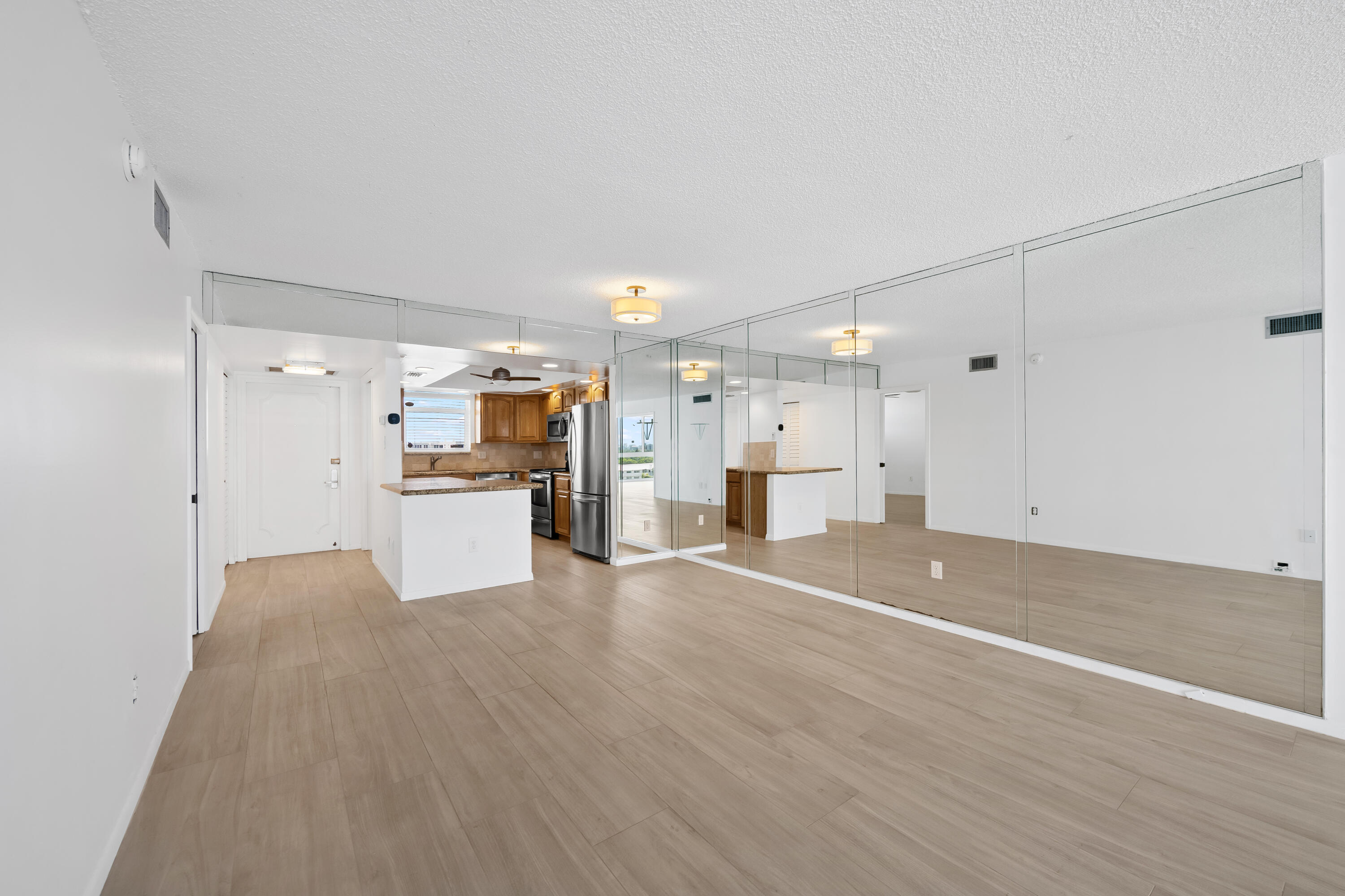 3100 NE 49th #1109, Fort Lauderdale FL 33308