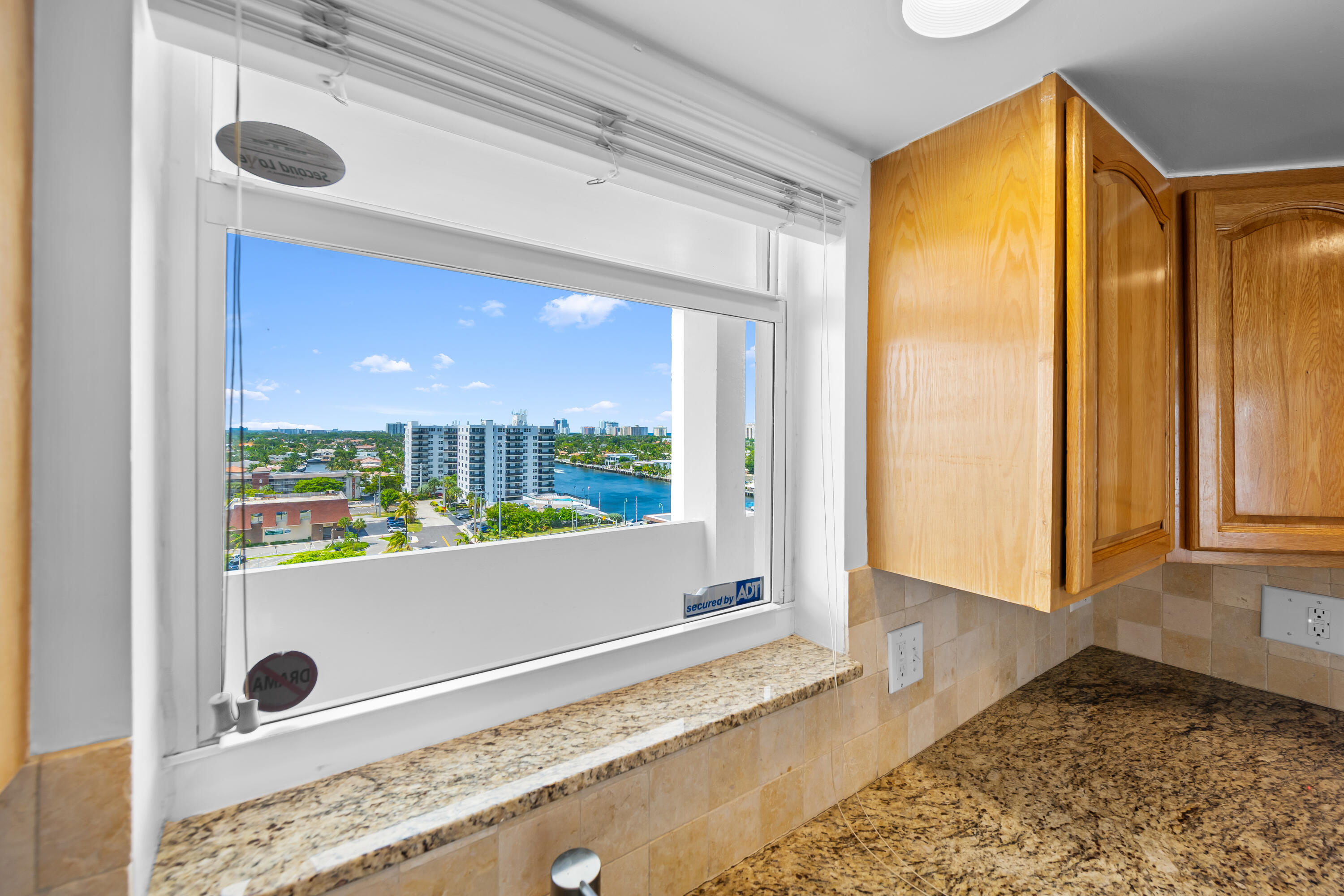 3100 NE 49th #1109, Fort Lauderdale FL 33308