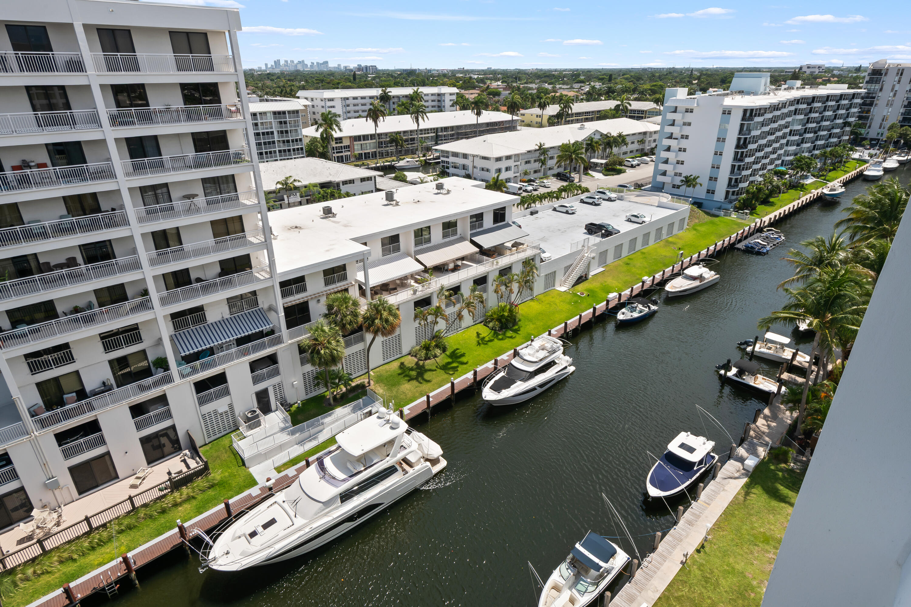 3100 NE 49th #1109, Fort Lauderdale FL 33308
