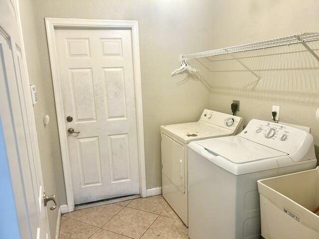 4003 W Hamilton, West Palm Beach FL 33411