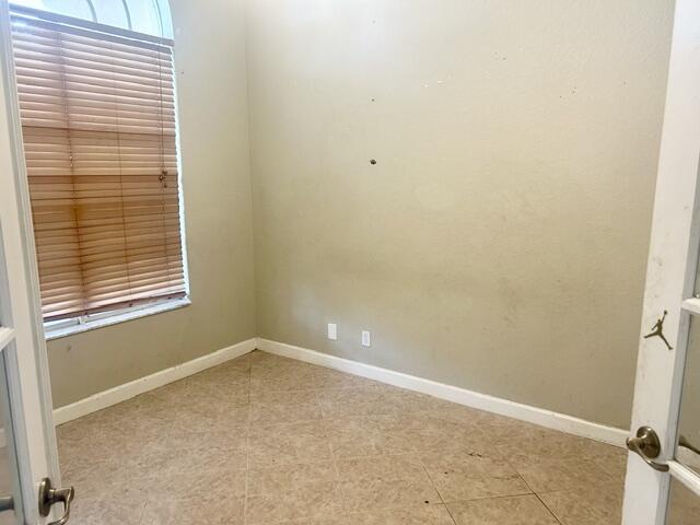 4003 W Hamilton, West Palm Beach FL 33411