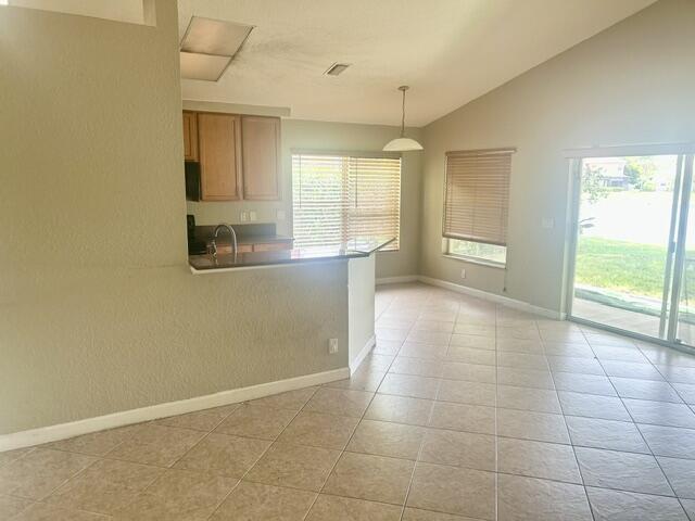 4003 W Hamilton, West Palm Beach FL 33411