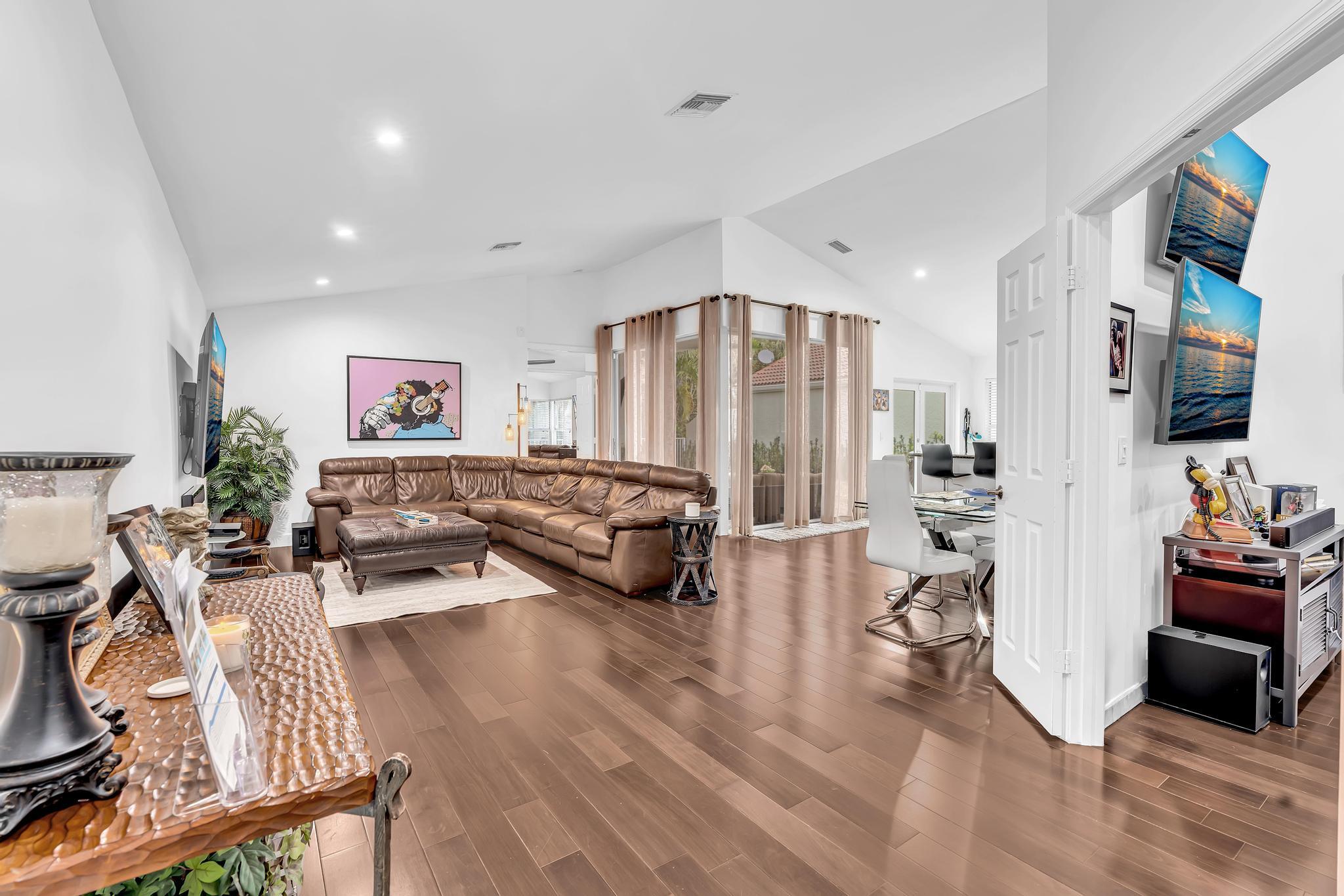 6207 La Vida, Boca Raton FL 33433