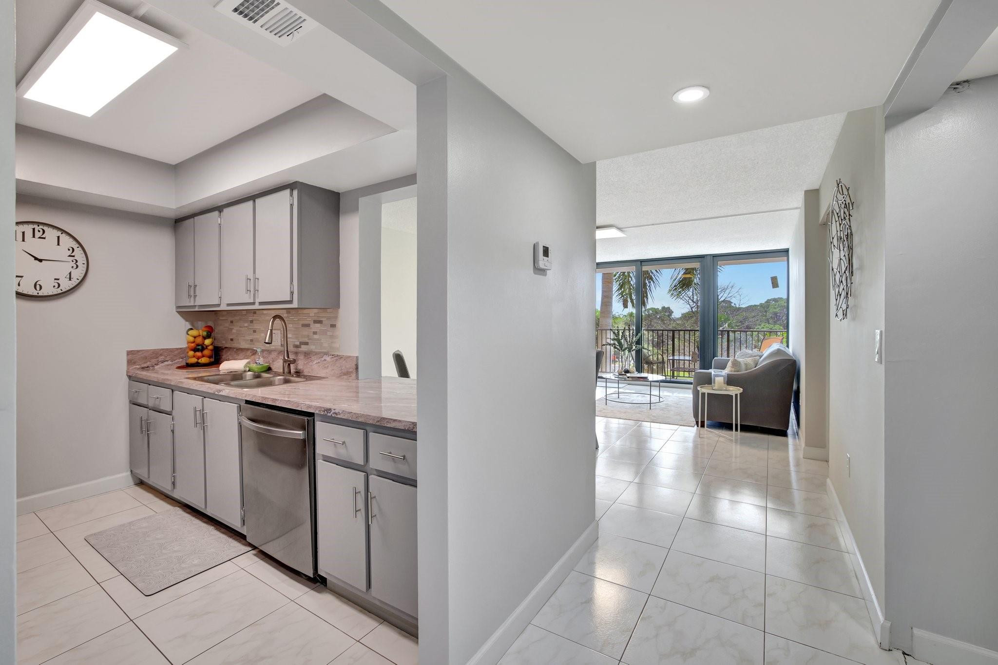 1101 River Reach #415, Fort Lauderdale FL 33315