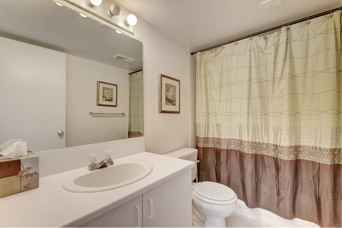 135 Yacht Club #207, Hypoluxo FL 33462