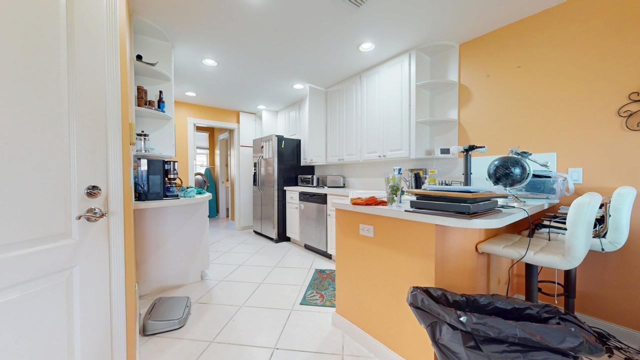 2136 Tigris, West Palm Beach FL 33411