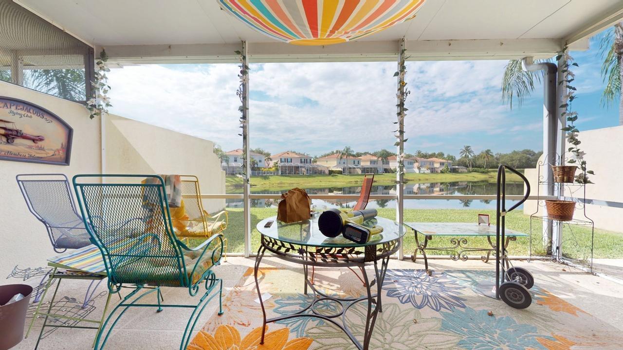 2136 Tigris, West Palm Beach FL 33411