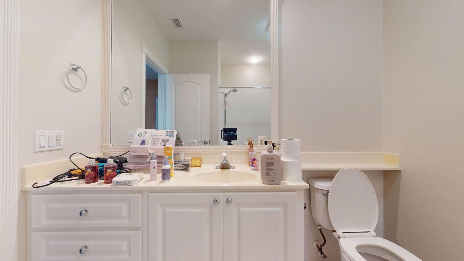 2136 Tigris, West Palm Beach FL 33411