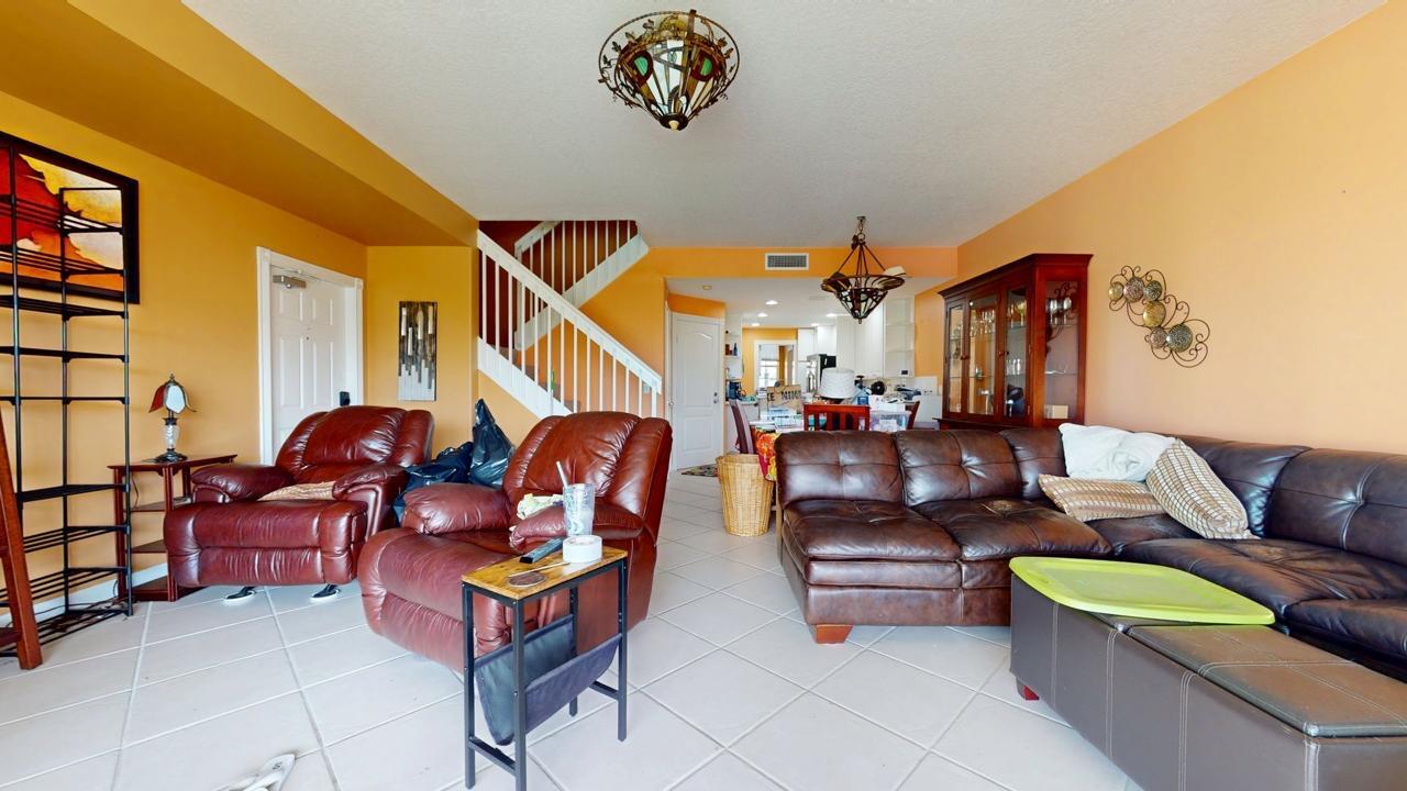 2136 Tigris, West Palm Beach FL 33411