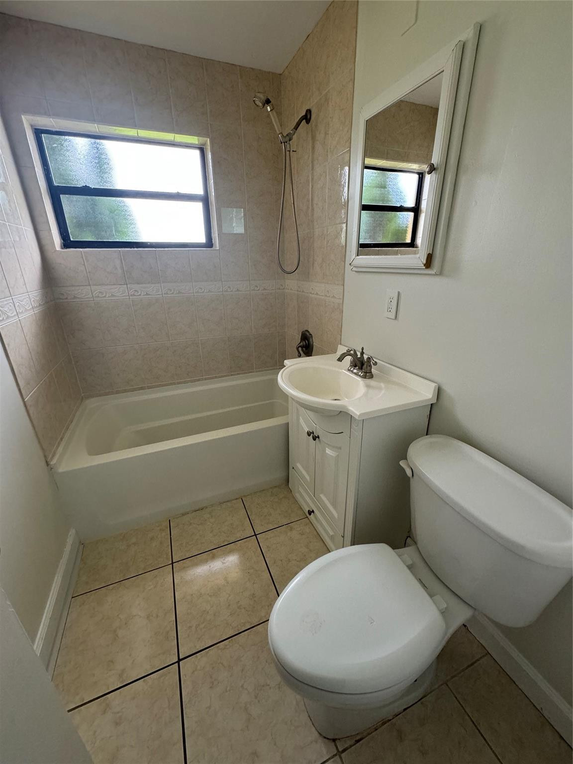 6101 NW 18th, Margate FL 33063