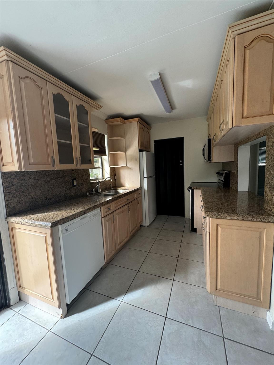 6101 NW 18th, Margate FL 33063