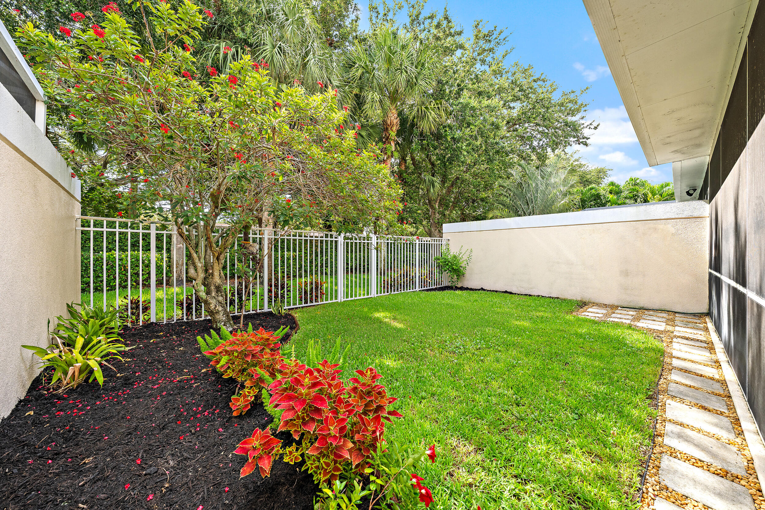 442 Capistrano, Palm Beach Gardens FL 33410