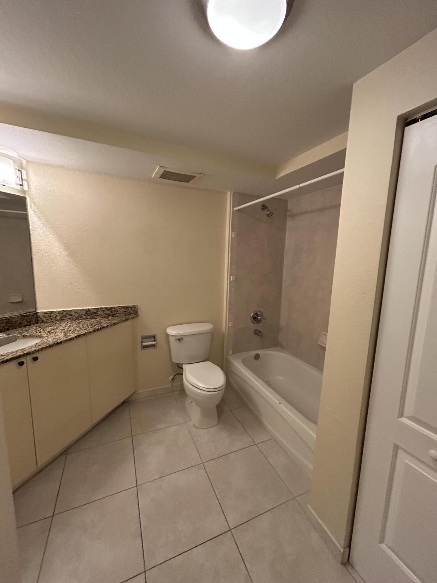 1830 Radius #514, Hollywood FL 33020