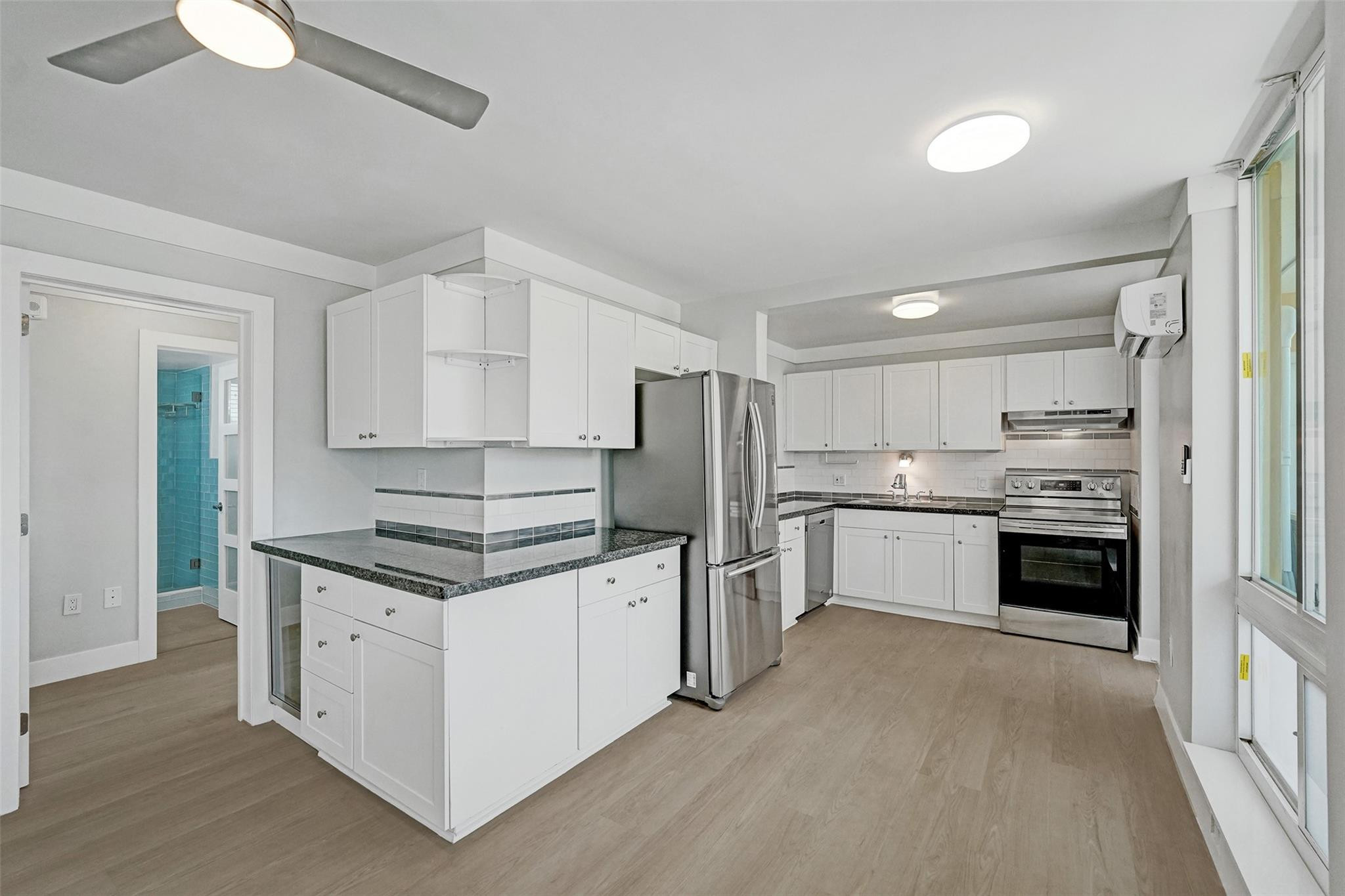 2400 NE 9th #304, Fort Lauderdale FL 33304